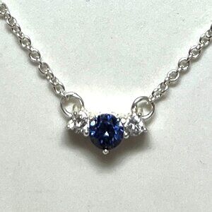 Necklace with CZ stones, minimalist class, NWOT